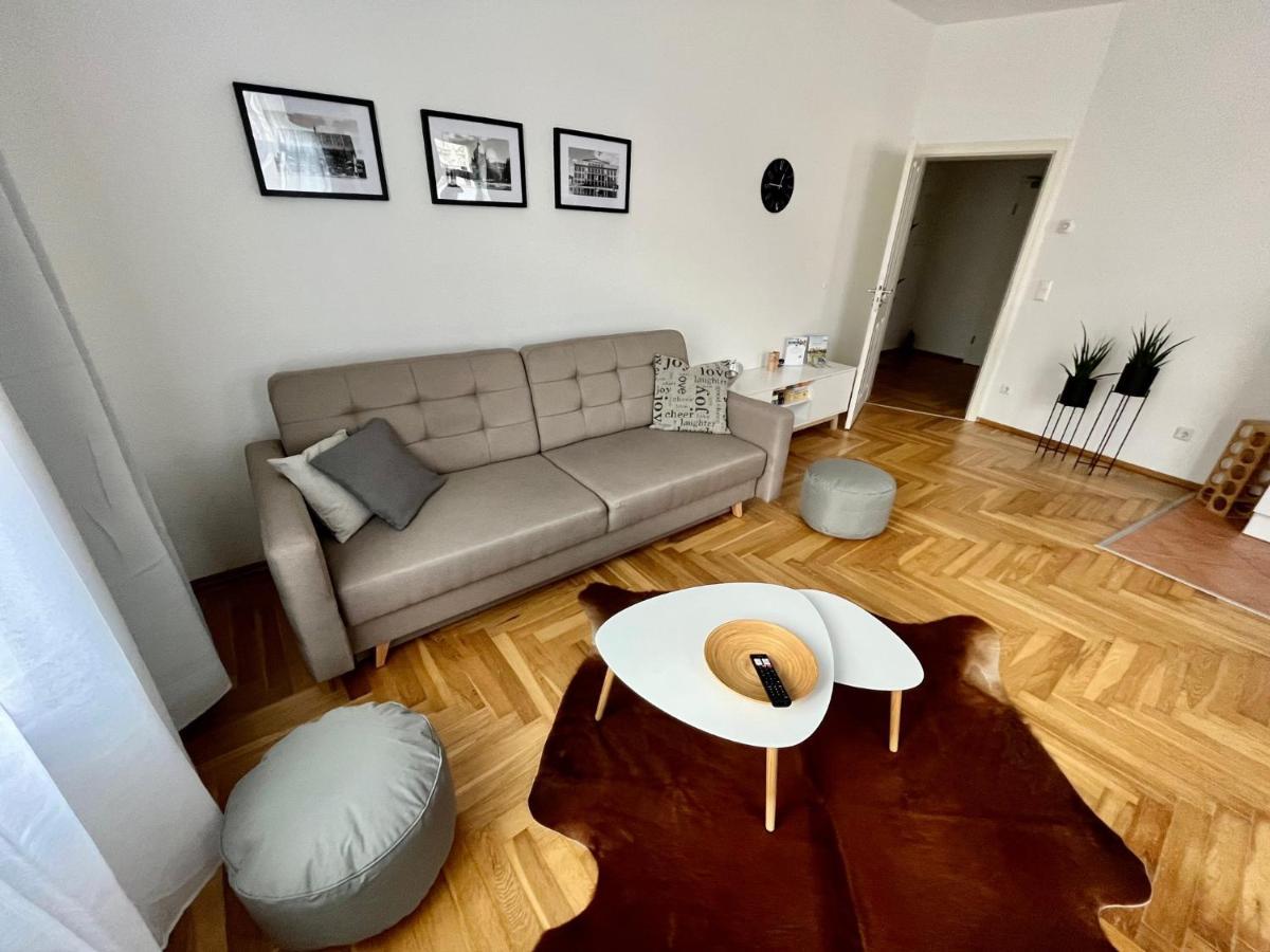 Firstclass 2R_Apartment In Λειψία Εξωτερικό φωτογραφία